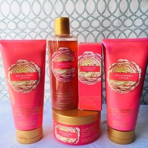 [NEW] 5 piece enchanted apple Victoria Secret set